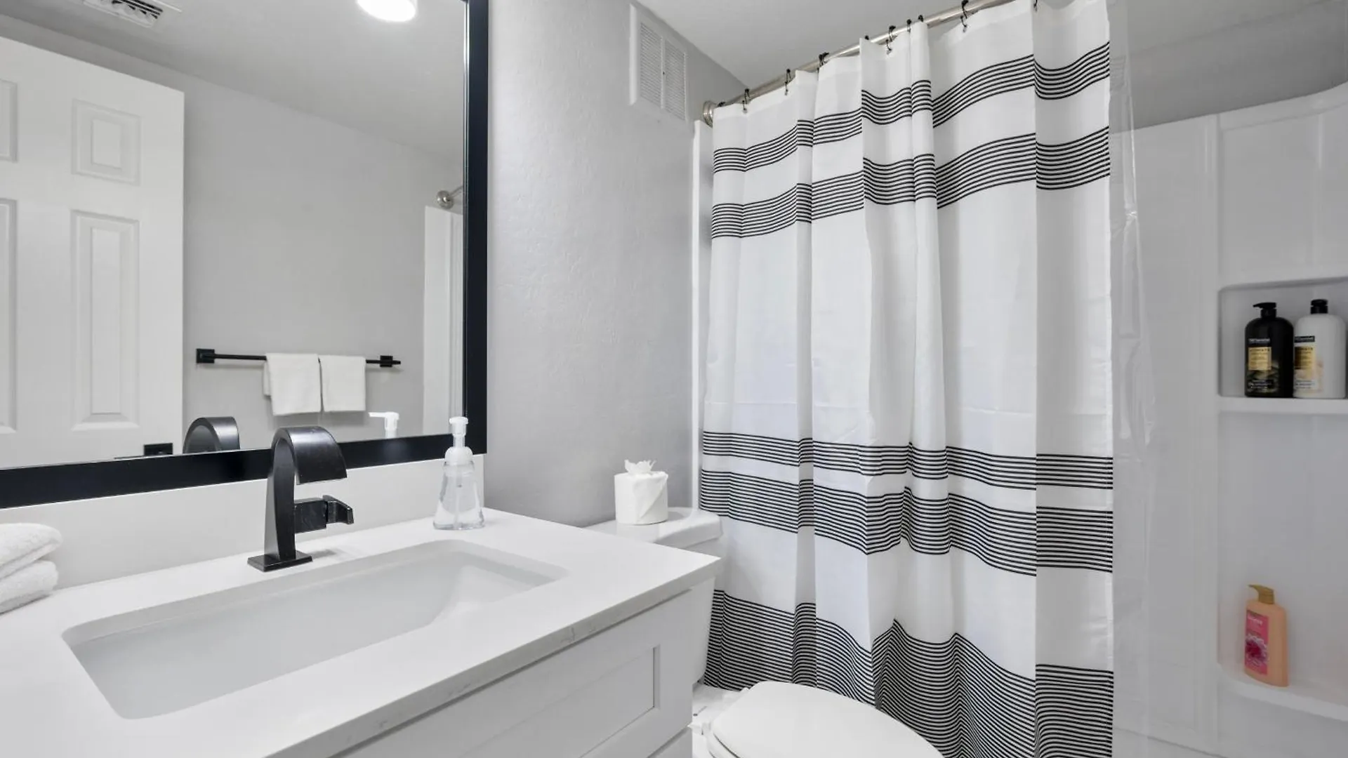 Appartamento Cozy Modern 2B2B With Free Parking Scottsdale